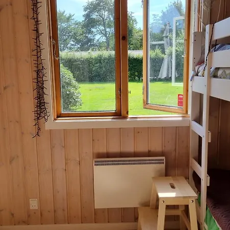 Charming Summer House Close To The Sea * Dronningmølle